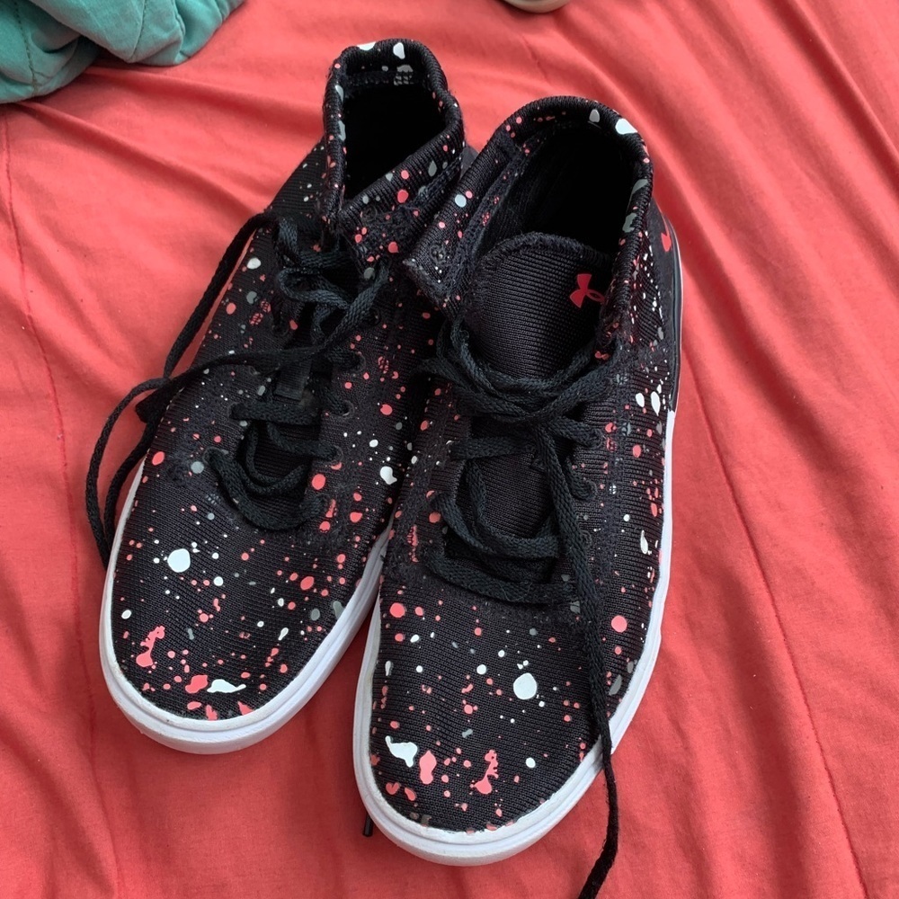 Under Armour | KickIt2 Splatter Mid | Youth | 7